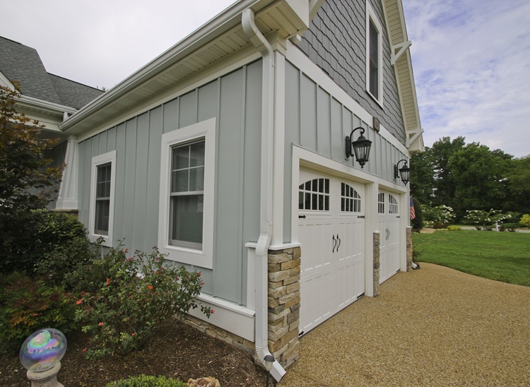 Powerhouse Tips & Tricks: How Long Does an Exterior Paint Job Last?